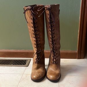 Steve Madden lace up boots